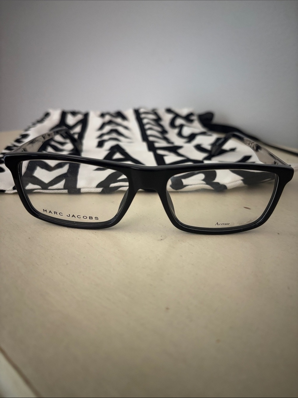Marc Jacobs Black  Rectangular Glasses Motif